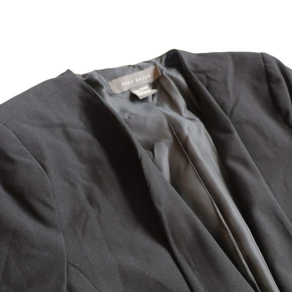 Suzy Shier Black Blazer - Picture 2 of 4